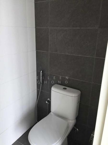 Shop / Office for Rent in Tropicana (Selangor) - Eileen Chong - Bathroom - PropertyGuru.com.my