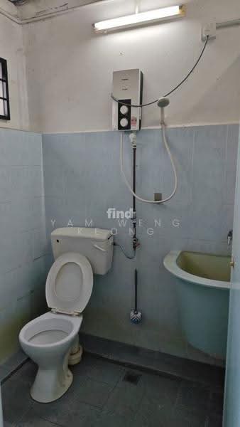 Shop for Rent in George Town (Penang) - Yam Weng Keong - Bathroom - PropertyGuru.com.my