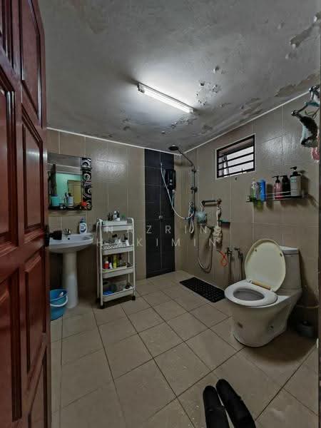 Bungalow House for Sale in Petaling Jaya (Selangor) - Nazrin Hakimin - Bathroom - PropertyGuru.com.my