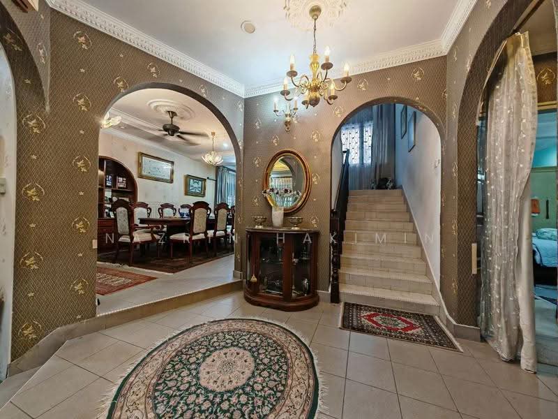 Bungalow House for Sale in Petaling Jaya (Selangor) - Nazrin Hakimin - Entrance - PropertyGuru.com.my