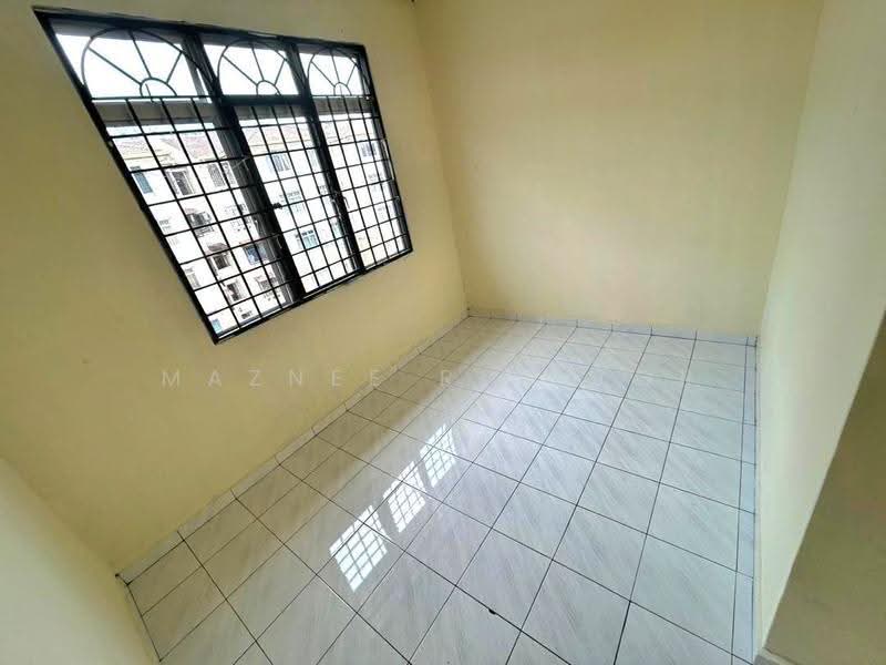Pangsapuri untuk Dijual di Pangsapuri Sri Baiduri - Maznee Realtor - Interior - PropertyGuru.com.my