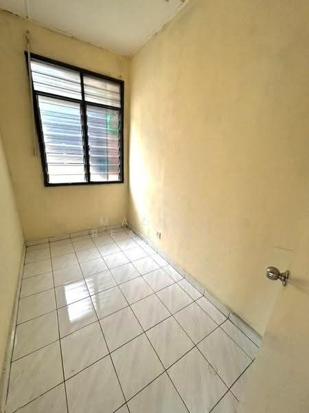 Pangsapuri untuk Dijual di Pangsapuri Sri Baiduri - Maznee Realtor - Interior - PropertyGuru.com.my