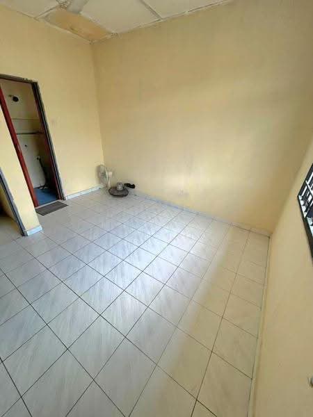 Pangsapuri untuk Dijual di Pangsapuri Sri Baiduri - Maznee Realtor - Interior - PropertyGuru.com.my