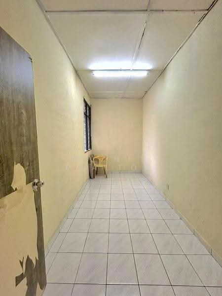 Pangsapuri untuk Dijual di Pangsapuri Sri Baiduri - Maznee Realtor - Interior - PropertyGuru.com.my