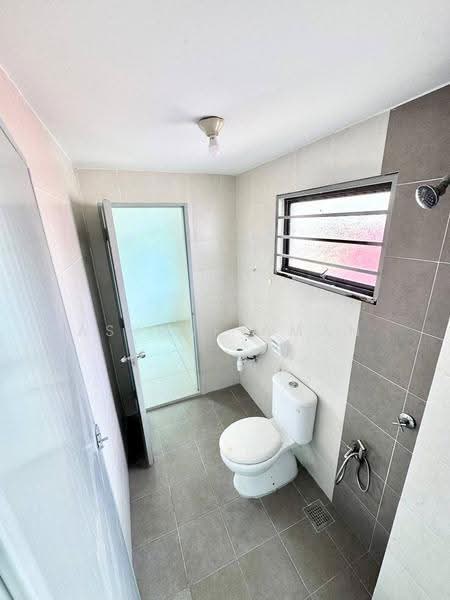2-storey Terraced House for Sale in Taman Saujana KLIA (Sepang) - Asyraf Aman - Bathroom - PropertyGuru.com.my