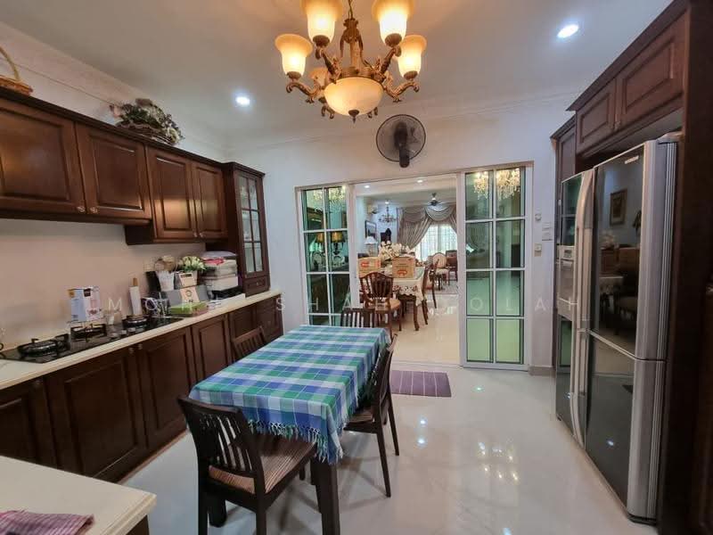2-storey Terraced House for Sale in Shah Alam (Selangor) - Mohd Shah Dolah - Kitchen - PropertyGuru.com.my