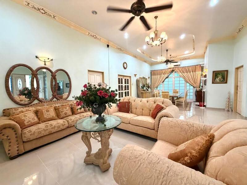 Bungalow House for Sale in Kota Damansara (Selangor) - Kwong Xiao Wei - Living Room - PropertyGuru.com.my