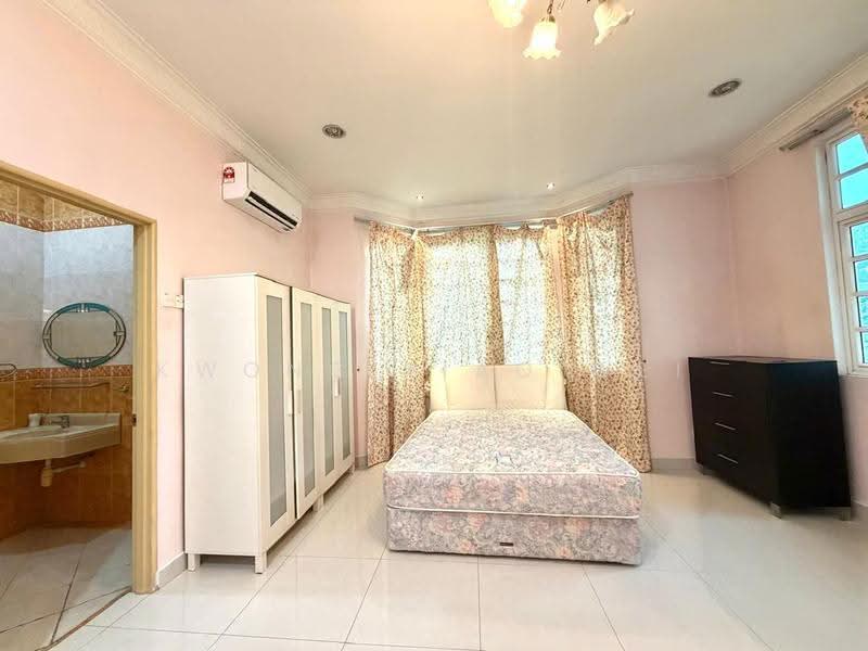 Bungalow House for Sale in Kota Damansara (Selangor) - Kwong Xiao Wei - Bedroom - PropertyGuru.com.my