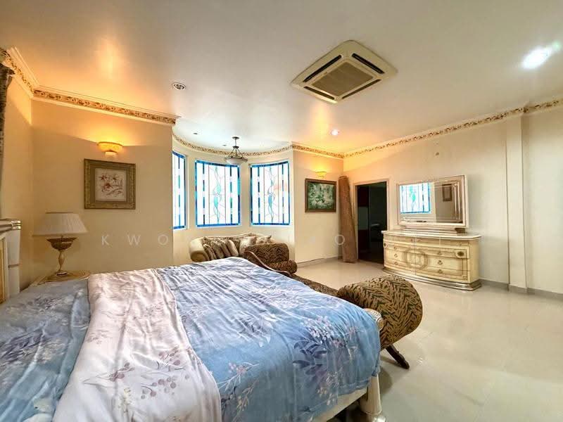 Bungalow House for Sale in Kota Damansara (Selangor) - Kwong Xiao Wei - Bedroom - PropertyGuru.com.my