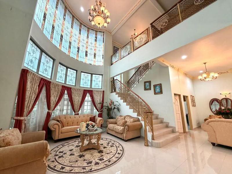 Bungalow House for Sale in Kota Damansara (Selangor) - Kwong Xiao Wei - Living Room - PropertyGuru.com.my