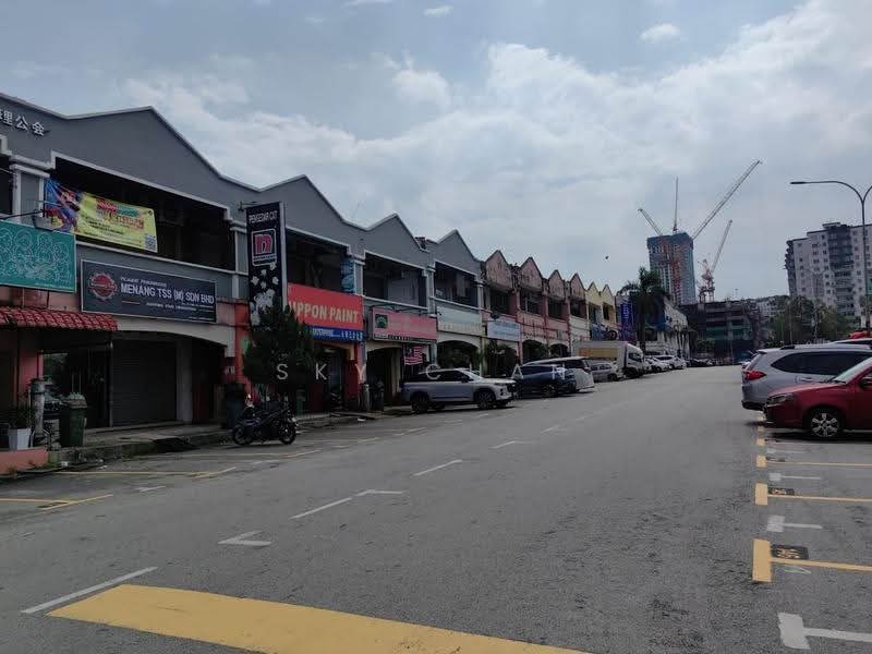 Office for Rent in Pusat Perdagangan Seri Kembangan (Seri Kembangan) - Sky Chan - PropertyGuru.com.my