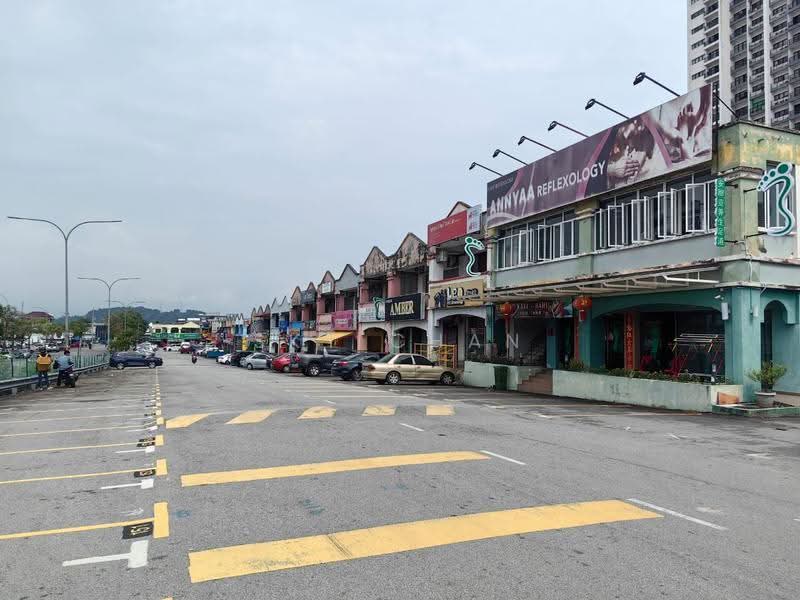 Office for Rent in Pusat Perdagangan Seri Kembangan (Seri Kembangan) - Sky Chan - PropertyGuru.com.my