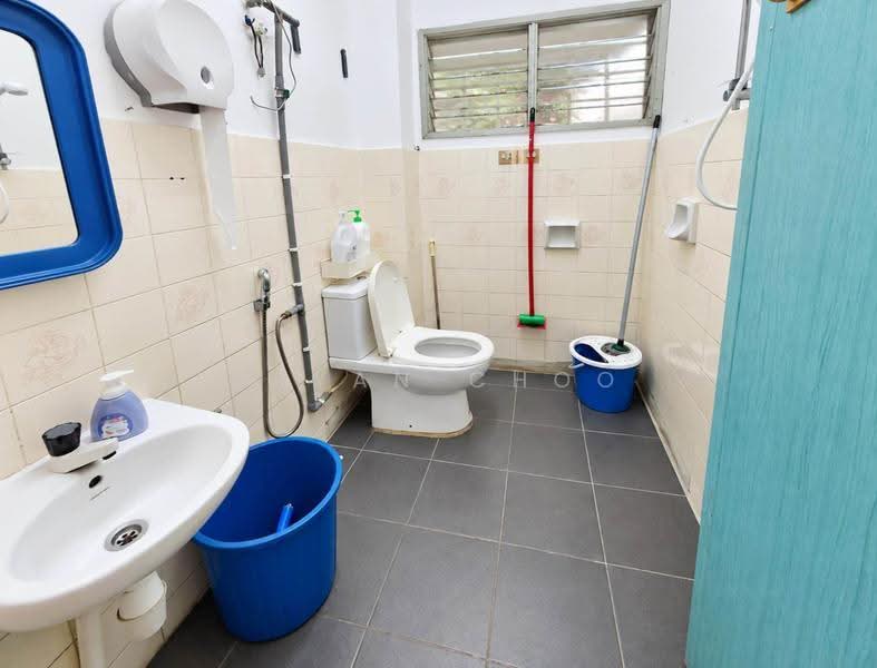 2-storey Terraced House for Sale in BANDAR PUCHONG JAYA (Puchong) - Bryan Choo - Bathroom - PropertyGuru.com.my
