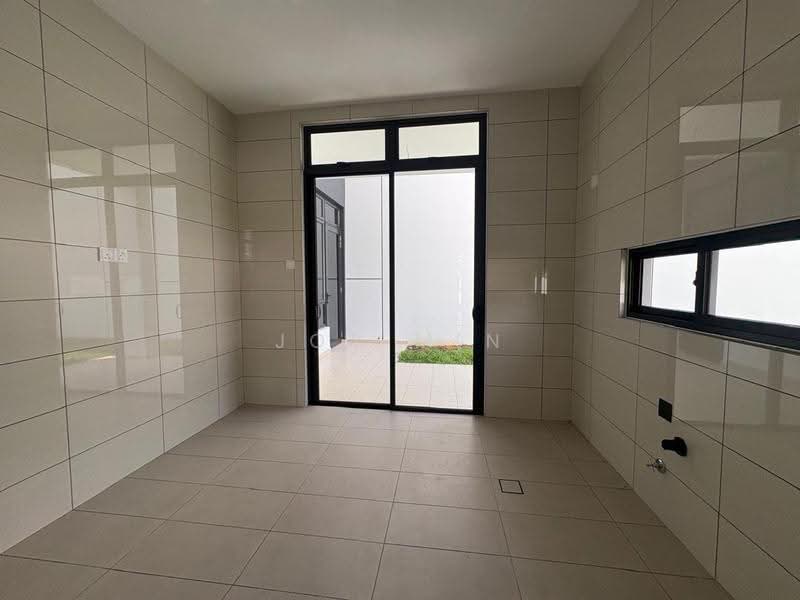 Cluster House for Sale in Horizon Hills (Iskandar Puteri (Nusajaya)) - Joy Min - Kitchen - PropertyGuru.com.my