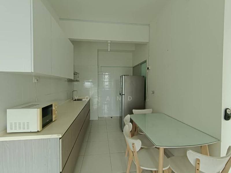 Kediaman Servis untuk Disewa di The Sky Executive Suites - Yoland . - Kitchen - PropertyGuru.com.my