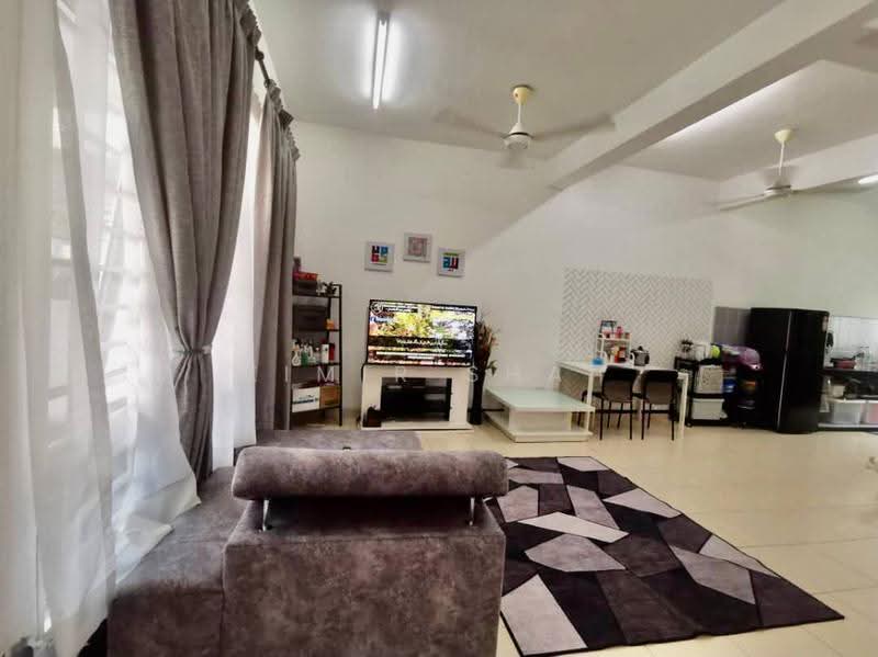 2-storey Terraced House for Sale in Shah Alam (Selangor) - Zimir Shah - Living Room - PropertyGuru.com.my