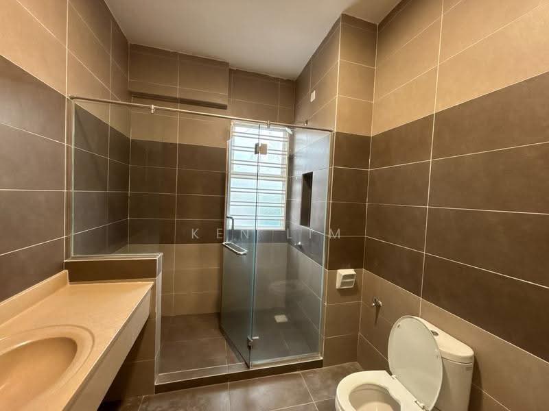 2.5-storey Terraced House for Rent in Goodview Heights (Kajang) - Ken Lim - Bathroom - PropertyGuru.com.my