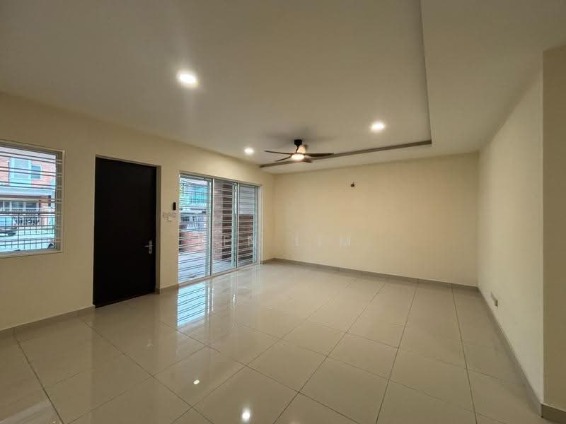 2.5-storey Terraced House for Rent in Goodview Heights (Kajang) - Ken Lim - Living Room - PropertyGuru.com.my