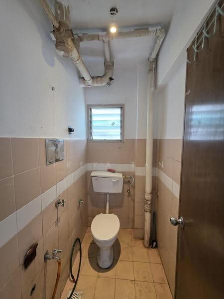 Flat for Rent at Pelangi Damasara 3 - Freya Tan - Bathroom - PropertyGuru.com.my