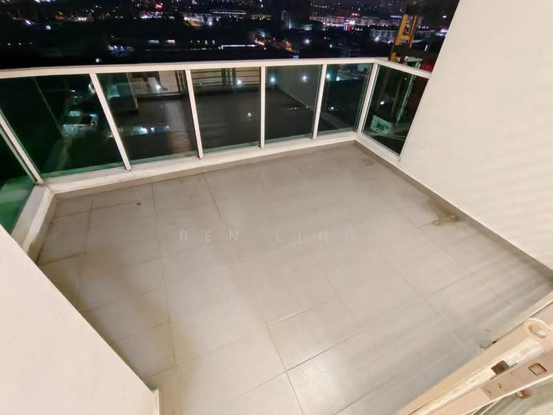 Kondominium untuk Disewa di The Regina - Ben Ling - Balcony - PropertyGuru.com.my