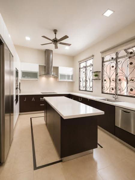 Semi-Detached House for Sale in Damansara Legenda (Petaling Jaya) - Jamie Huynh - Kitchen - PropertyGuru.com.my