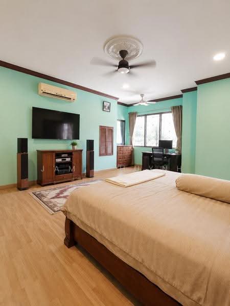 Semi-Detached House for Sale in Damansara Legenda (Petaling Jaya) - Jamie Huynh - Bedroom - PropertyGuru.com.my