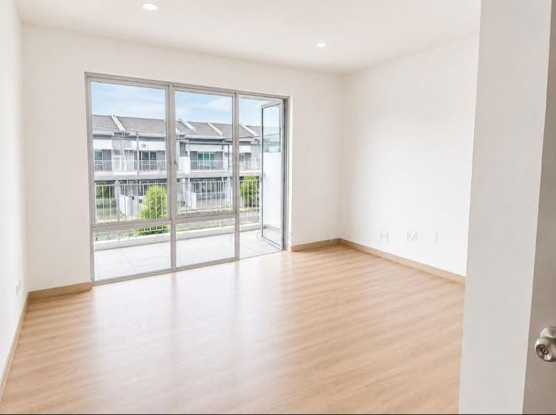 2-storey Terraced House for Sale in Gombak (Selangor) - Mohd Nor Fahmi - Living Room - PropertyGuru.com.my