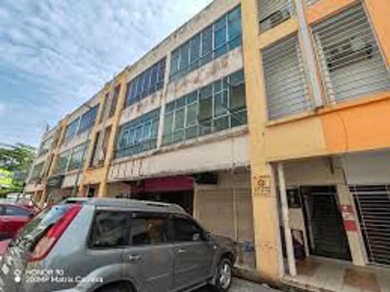 Kediaman Servis untuk Dijual di Connaught Avenue - Rich Rao - Exterior - PropertyGuru.com.my