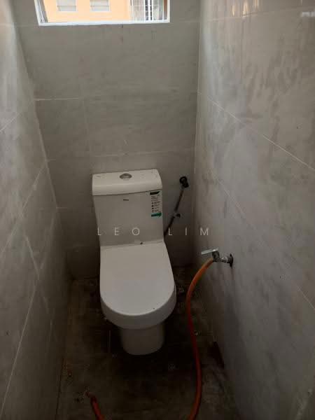 Kedai untuk Disewa di Balakong (Selangor) - Leo Lim - Bathroom - PropertyGuru.com.my