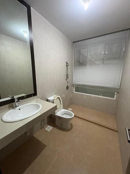 Kondominium untuk Disewa di 1 Desa Residence - Vincent Lau - Bathroom - PropertyGuru.com.my
