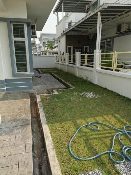 Semi-Detached House for Sale in Bandar Saujana Putra (Tanjong Duabelas) - Mohd Nor Fahmi - Exterior - PropertyGuru.com.my