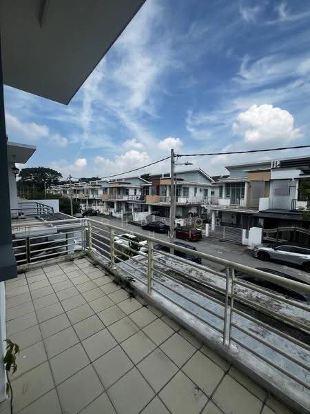 Semi-Detached House for Sale in Bandar Saujana Putra (Tanjong Duabelas) - Mohd Nor Fahmi - Exterior - PropertyGuru.com.my