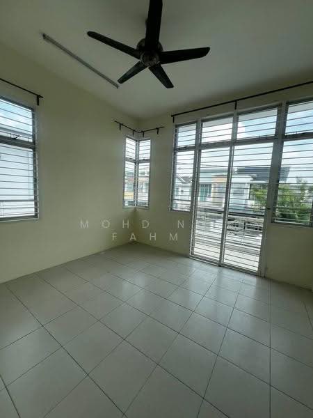 Semi-Detached House for Sale in Bandar Saujana Putra (Tanjong Duabelas) - Mohd Nor Fahmi - Interior - PropertyGuru.com.my
