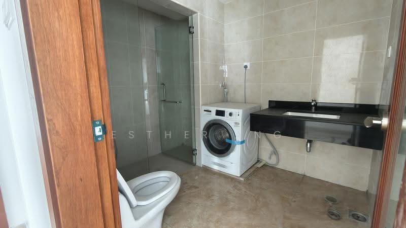 Kondominium untuk Dijual di Paradiso Nuova (Merak Kayangan) - Esther Ang - Bathroom - PropertyGuru.com.my