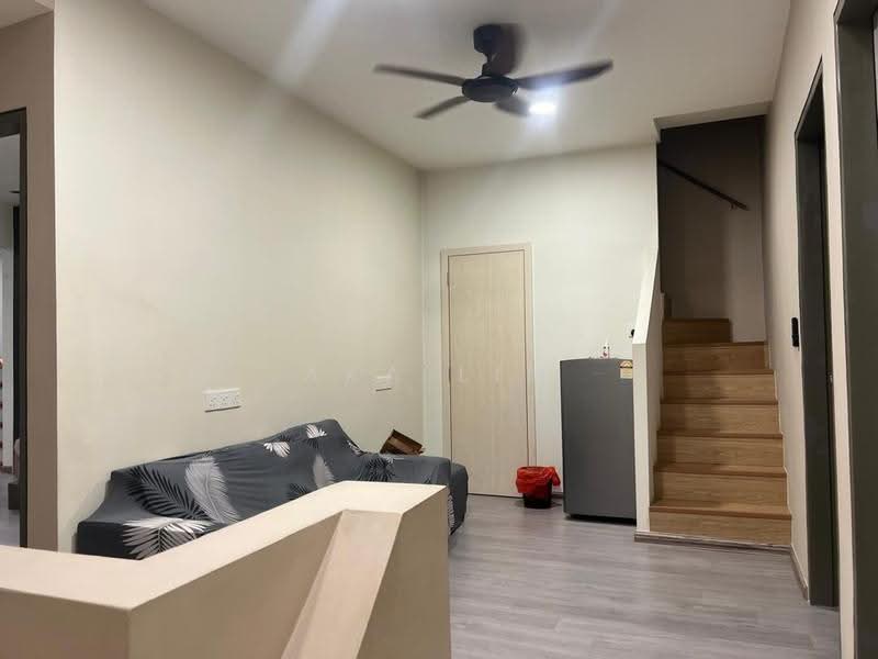 2-storey Terraced House for Rent in Petaling Jaya (Selangor) - Aka Lim - Living Room - PropertyGuru.com.my