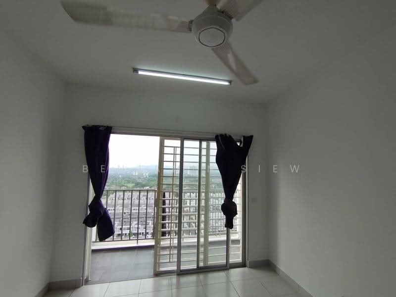 Pangsapuri untuk Dijual di D'Cerrum Apartment - Benjamin Siew - Balcony - PropertyGuru.com.my