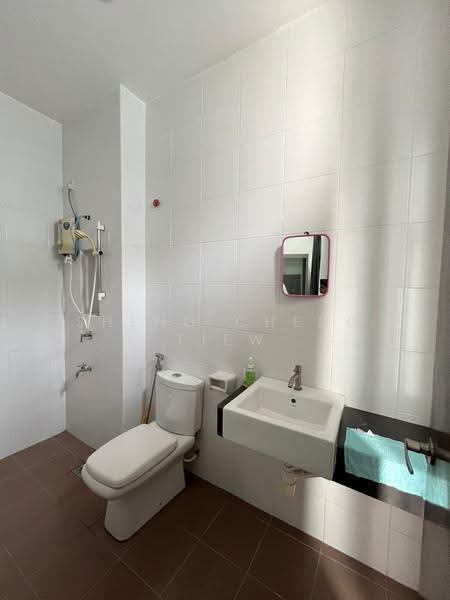 Cluster House for Rent in Taman Mount Austin (Tebrau) - Sheng Cheng Tiew - Bathroom - PropertyGuru.com.my
