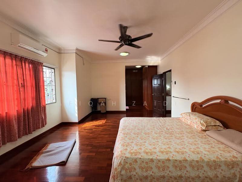 Semi-Detached House for Sale in Prima Saujana (Kajang) - Afiqah zaidi - PropertyGuru.com.my