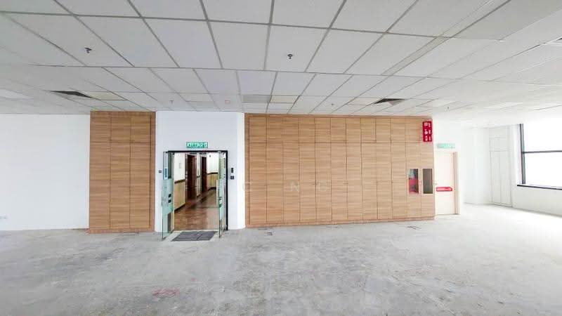 Office for Rent in Petaling Jaya (Selangor) - KC Ng - Corridor - PropertyGuru.com.my