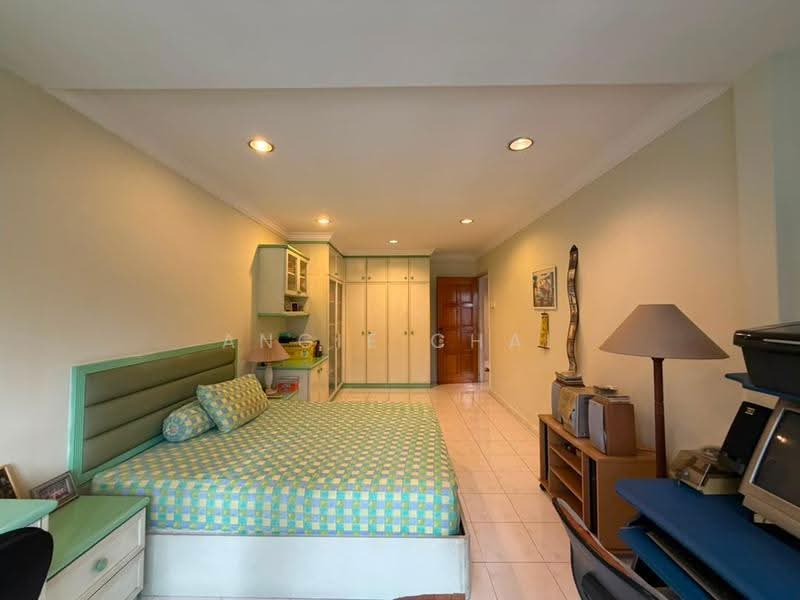 2-storey Terraced House for Sale in SS2 (Petaling Jaya) - Angie Chai - Bedroom - PropertyGuru.com.my