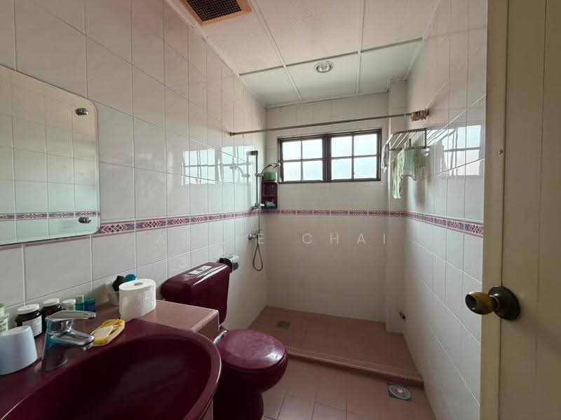 2-storey Terraced House for Sale in SS2 (Petaling Jaya) - Angie Chai - Bathroom - PropertyGuru.com.my