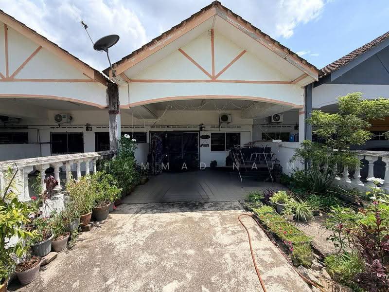 Rumah Teres untuk Dijual di Kemaman (Terengganu) - Muhammad Najmi - Exterior - PropertyGuru.com.my