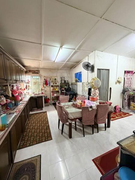Rumah Teres untuk Dijual di Kemaman (Terengganu) - Muhammad Najmi - Kitchen - PropertyGuru.com.my