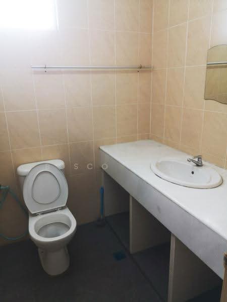 Kondominium untuk Disewa di Desa Airmas Condominium - Bosco Teoh - Bathroom - PropertyGuru.com.my