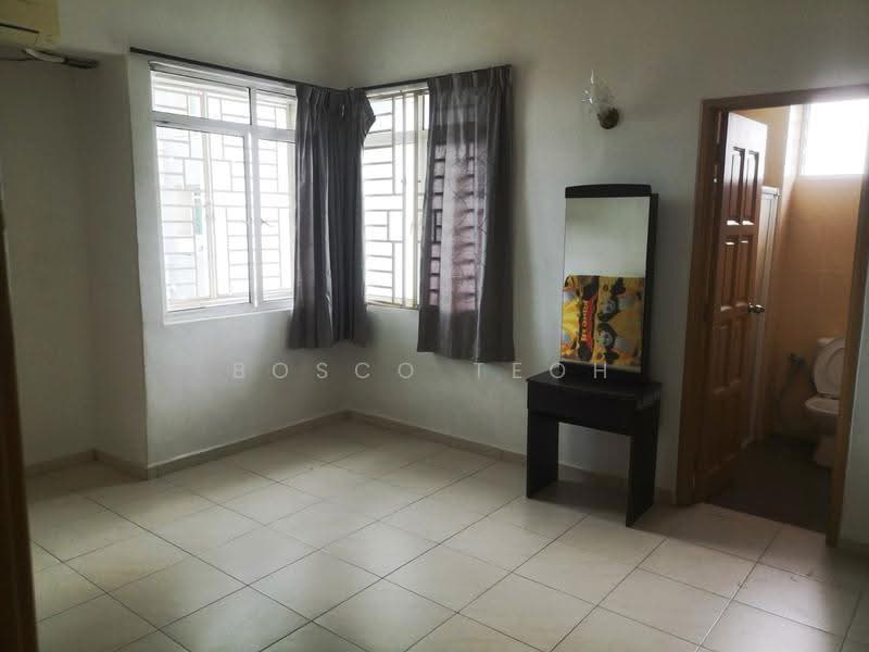 Kondominium untuk Disewa di Desa Airmas Condominium - Bosco Teoh - Bedroom - PropertyGuru.com.my