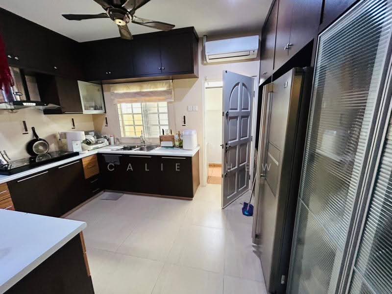 Semi-Detached House for Sale in Mutiara Bukit Raja (Kapar) - Bee Har Chew - PropertyGuru.com.my