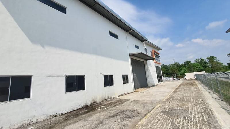 Factory for Rent in Saujana Rawang (Rawang) - Vivian Lee Fun - Exterior - PropertyGuru.com.my