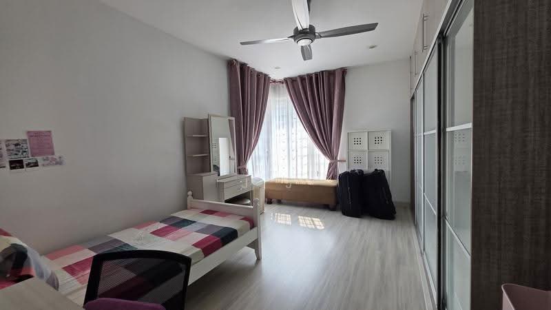 Rumah Berkembar untuk Dijual di Kota Kemuning (Shah Alam) - J J - PropertyGuru.com.my