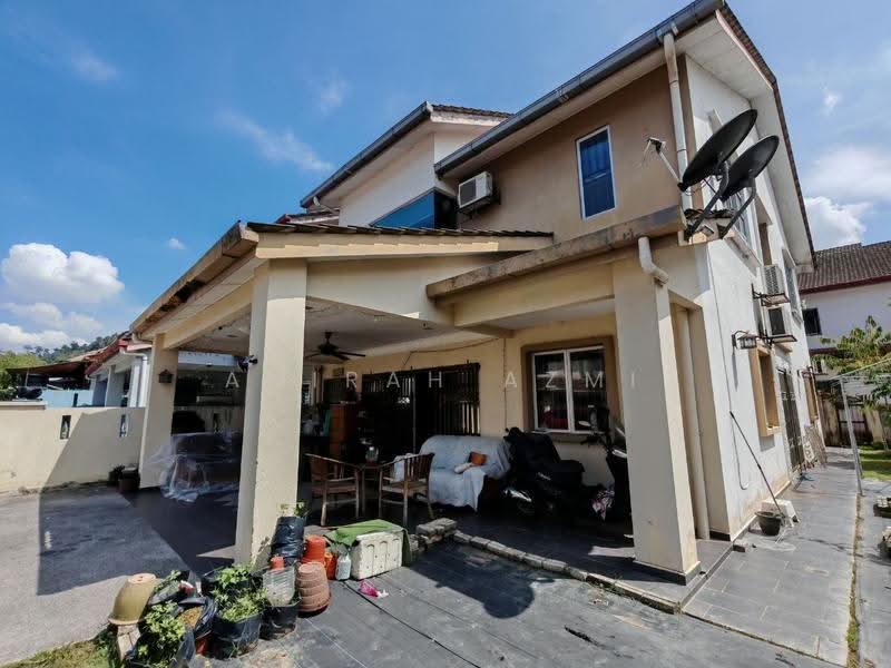 2-storey Terraced House for Sale in Seksyen U10 (Shah Alam) - Amirah Azmi - PropertyGuru.com.my