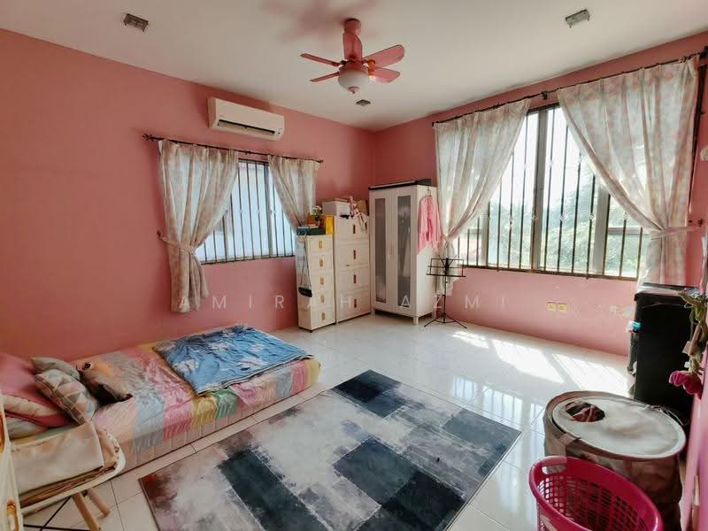 2-storey Terraced House for Sale in Seksyen U10 (Shah Alam) - Amirah Azmi - PropertyGuru.com.my